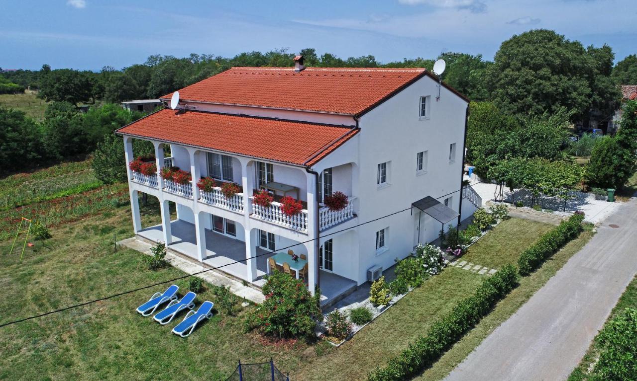 Residence Poreč Exteriör bild